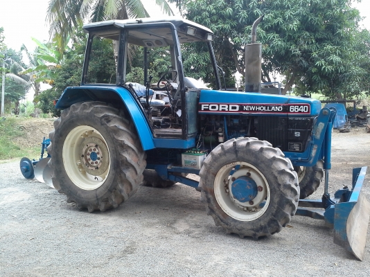 ขายฟอดร์ 6640 สองเพาคาราโร่ เกียร 12&times;12 ธรรมดา เล่มทะเบืยนพร้อมใช้