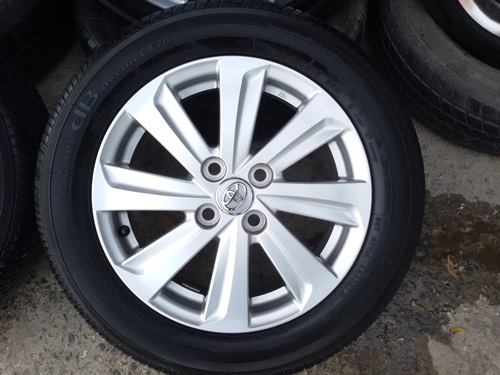 ขายล้อแม็กTOYOTA New VIOS พร้อมยาง ปี3513 4 ล้อ ขายล้อแม็กTOYOTA New VIOS พร้อมยาง ปี3513 4 ล้อ