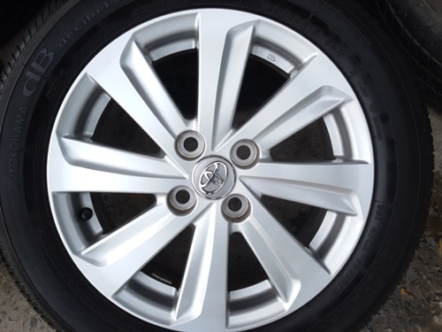 ขายล้อแม็กTOYOTA New VIOS พร้อมยาง ปี3513 4 ล้อ ขายล้อแม็กTOYOTA New VIOS พร้อมยาง ปี3513 4 ล้อ