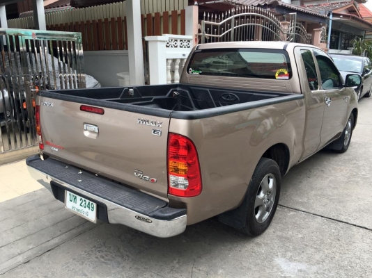 10 Toyota Vigo 2.5 E smartcab 10 Toyota Vigo 2.5 E smartcab