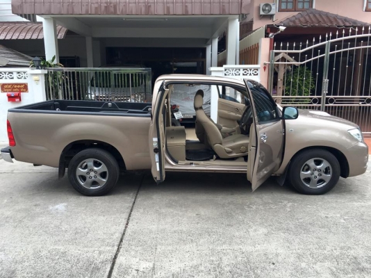 10 Toyota Vigo 2.5 E smartcab 10 Toyota Vigo 2.5 E smartcab