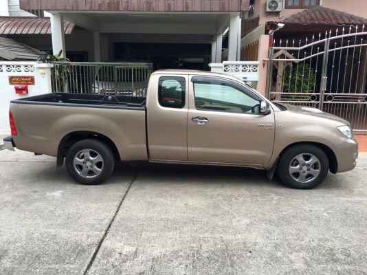 10 Toyota Vigo 2.5 E smartcab 10 Toyota Vigo 2.5 E smartcab