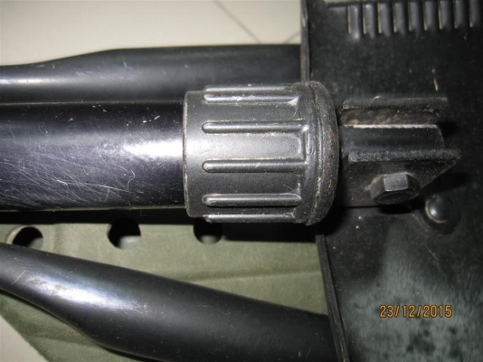 พลั่วสนามพับได้ AMES ของ US