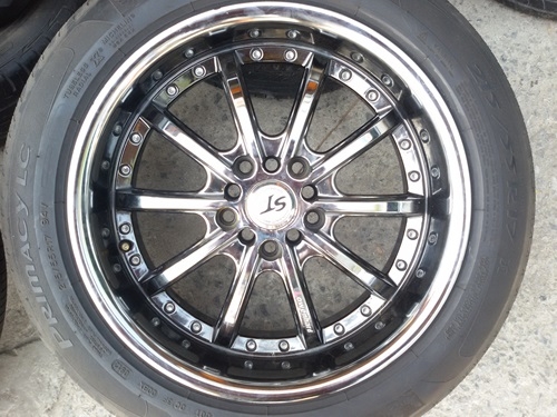 ขายล้อ ST Racing 17 5รู 100-114 กว้าง7.5 พร้อมยาง  4 ล้อ