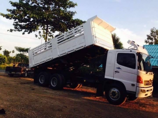 ขาย10ล้อ ดั้ม2เพลา HINO 260แรง พ.เพาเวอร์ เบรกทิฟฟี่ ภายในสวย แอร์เย็น สภาพพร้อมใช้งาน เอกสารพร้อมโอน สนใจโทร 090-8588220คุณนะ 093-3258446คุณบิว หรือเข้าดูสินค้าอื่นๆได้ที่ www.truck.in.th/498 หรือเพจFacebook ณรงค์ ซื้อขายรถมือสอง (เว็บไซต์ส่วนตัว) หรือFa