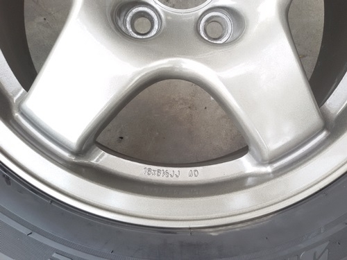 ขายล้อ GTS R32 กว้าง6.5 ET40 พร้อมยาง 2 ล้อ ขายล้อ GTS R32 กว้าง6.5 ET40 พร้อมยาง 2 ล้อ