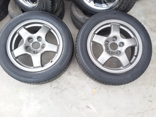 ขายล้อ GTS R32 กว้าง6.5 ET40 พร้อมยาง  2 ล้อ