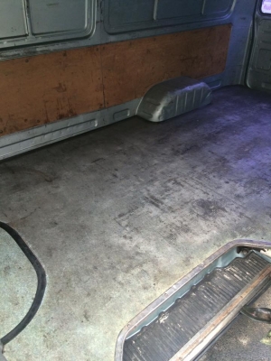 ขายรถตู้ Toyota Hiace 3.0 ปี 2002 สีเหลืองเครื่อง5L ดีเซล 3000cc เกียร์ธรรมดา พร้อมล้อMax ขอบ17&quot; สภาพดี เครื่องดี ใช้งานอยู่ทุกวัน  ขาย 135,000 บาท