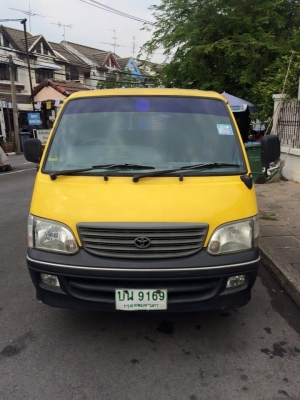 ขายรถตู้ Toyota Hiace 3.0 ปี 2002 สีเหลืองเครื่อง5L ดีเซล 3000cc เกียร์ธรรมดา พร้อมล้อMax ขอบ17&quot; สภาพดี เครื่องดี ใช้งานอยู่ทุกวัน  ขาย 135,000 บาท