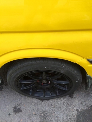 ขายรถตู้ Toyota Hiace 3.0 ปี 2002 สีเหลืองเครื่อง5L ดีเซล 3000cc เกียร์ธรรมดา พร้อมล้อMax ขอบ17&quot; สภาพดี เครื่องดี ใช้งานอยู่ทุกวัน  ขาย 135,000 บาท