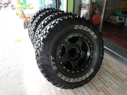 ล้อลาย bradley beadlock ขอบ 16x8 พร้อมยาง mud cooper discoverer stt 265/75/16