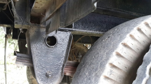 หางคอกสูง กว้าง 2.50 เมตร ยาว 6 เมตร เพาเหลี่ยม (หน้า-หลัง)