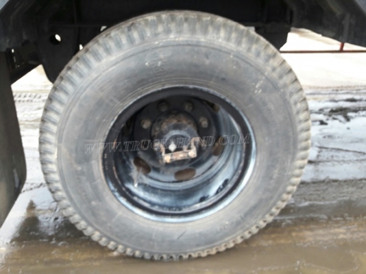 หางคอกสูง กว้าง 2.50 เมตร ยาว 6 เมตร เพาเหลี่ยม (หน้า-หลัง)