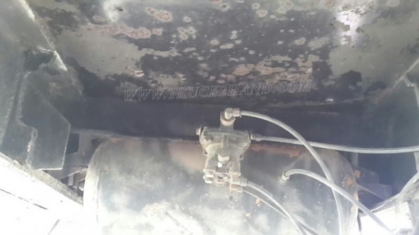 หางคอกสูง กว้าง 2.50 เมตร ยาว 6 เมตร เพาเหลี่ยม (หน้า-หลัง)