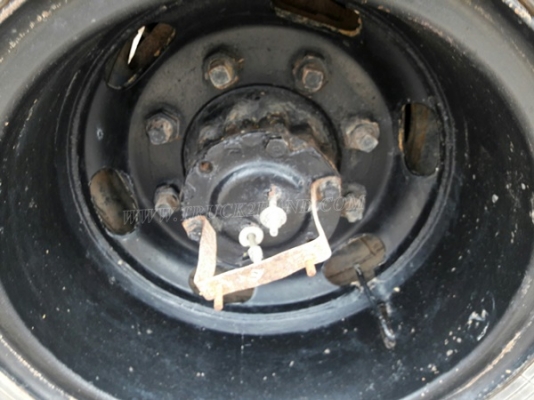 หางคอกสูง กว้าง 2.50 เมตร ยาว 6 เมตร เพาเหลี่ยม (หน้า-หลัง)