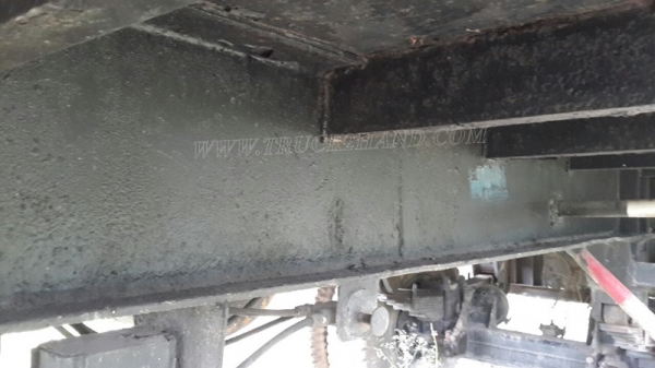 หางคอกสูง กว้าง 2.50 เมตร ยาว 6 เมตร เพาเหลี่ยม (หน้า-หลัง)