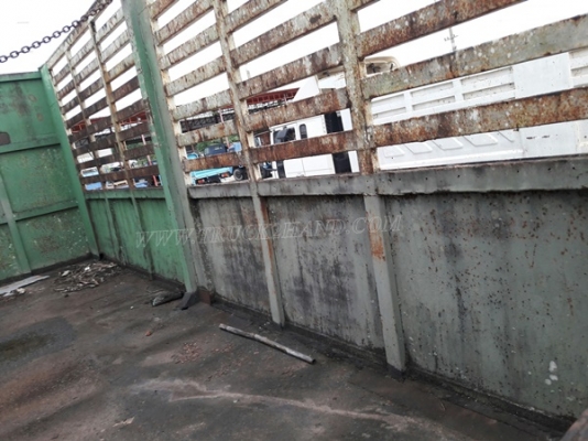 หางคอกสูง กว้าง 2.50 เมตร ยาว 6 เมตร เพาเหลี่ยม (หน้า-หลัง)