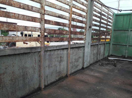 หางคอกสูง กว้าง 2.50 เมตร ยาว 6 เมตร เพาเหลี่ยม (หน้า-หลัง)