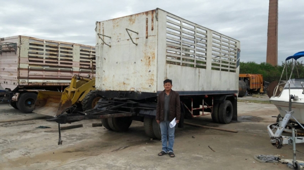 หางคอกสูง กว้าง 2.50 เมตร ยาว 6 เมตร เพาเหลี่ยม (หน้า-หลัง)