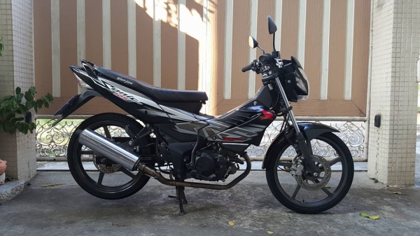 ขออนุญาติขาย HONDA SONIC NEW 125 รุ่นสุดท้าย ตัว TOP ล้อแม็กแท้ สตาร์ทมือ ขออนุญาติขาย HONDA SONIC NEW 125 รุ่นสุดท้าย ตัว TOP ล้อแม็กแท้ สตาร์ทมือ