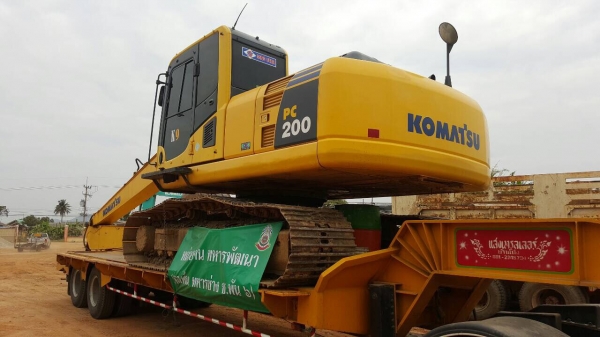 Komatsu pc200-8 บูมยาว+บูมสั้น