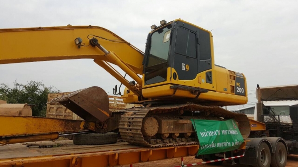 Komatsu pc200-8 บูมยาว+บูมสั้น