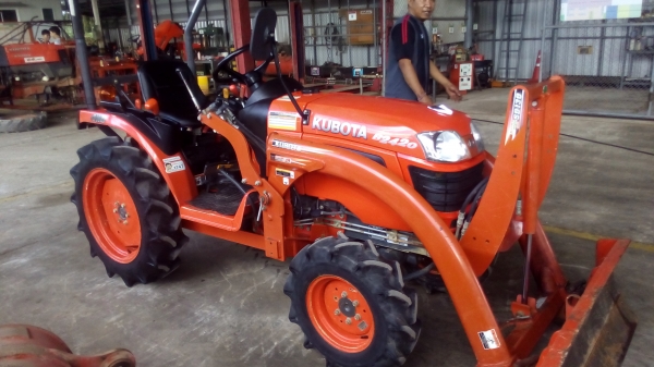 อยากขายค่ะรถไถB2420สวยๆๆ