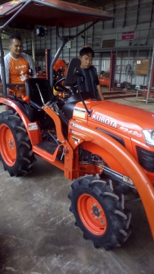 อยากขายค่ะรถไถB2420สวยๆๆ