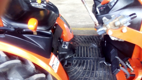 อยากขายค่ะรถไถB2420สวยๆๆ