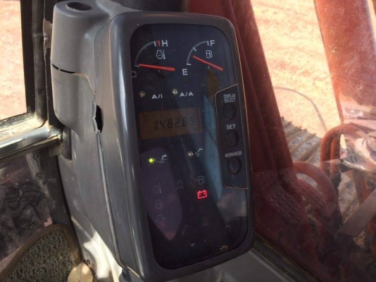 รถขุด HITACHI ZX200 ปี 2550 เล่มทะเบียนพร้อม ใช้ 14828 ชั่งโมง