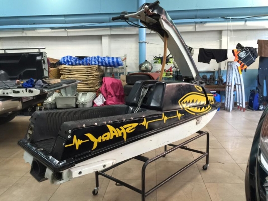 เจ็ทยืน ดำ kawasaki 550 เครื่องหลีดสภาพพร้อมเล่นจบๆเพียง 20,000 บ.