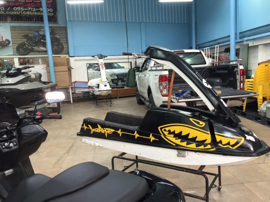 เจ็ทยืน ดำ kawasaki 550 เครื่องหลีดสภาพพร้อมเล่นจบๆเพียง 20,000 บ.