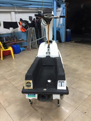 เจ็ทยืน ขาว kawasaki 550 แจ่ม  สภาพพร้อมเล่น จบๆเพียง 20,000 บ.