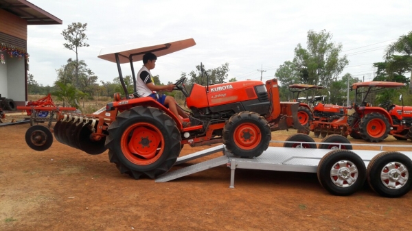 ขายเทรลเลอร์ลากรถไถ