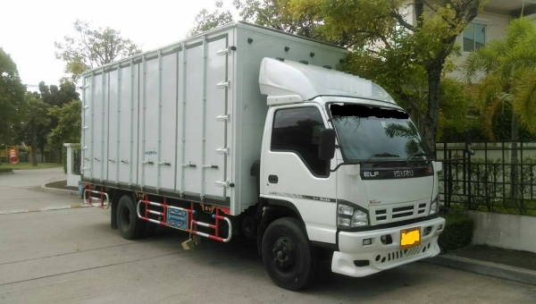 ขายดาวน์ 6 ล้อตู้ 5.5 เมตร (180,000 บาท)