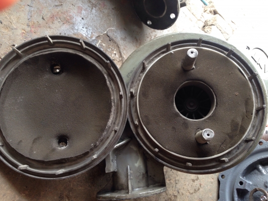 ขายโบวเวอร์ดูด-เป่า อากาศ ANT แบบรอบเร็ว ใส่กับมอเตอร์ 2HP. สภาพสวย พร้อมใช้งาน มี 2ตัวครับ ขายโบวเวอร์ดูด-เป่า อากาศ ANT แบบรอบเร็ว ใส่กับมอเตอร์ 2HP. สภาพสวย พร้อมใช้งาน มี 2ตัวครับ