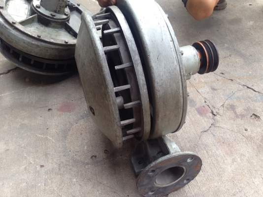 ขายโบวเวอร์ดูด-เป่า อากาศ ANT แบบรอบเร็ว ใส่กับมอเตอร์ 2HP. สภาพสวย พร้อมใช้งาน มี 2ตัวครับ ขายโบวเวอร์ดูด-เป่า อากาศ ANT แบบรอบเร็ว ใส่กับมอเตอร์ 2HP. สภาพสวย พร้อมใช้งาน มี 2ตัวครับ