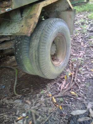 รถฮีโน่ 6 ล้อดั้ม KM777 / 117 แรงม้า. ( ขายตามสภาพ. ) สนใจติดต่อ 081 - 6079515 รถฮีโน่ 6 ล้อดั้ม KM777 / 117 แรงม้า. ( ขายตามสภาพ. ) สนใจติดต่อ 081 - 6079515