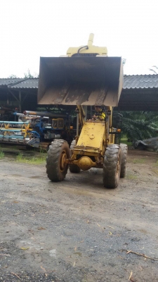 ขายรถตักล้อยางด่วนๆๆ ครับ ขายรถตักล้อยางด่วนๆๆ ครับ