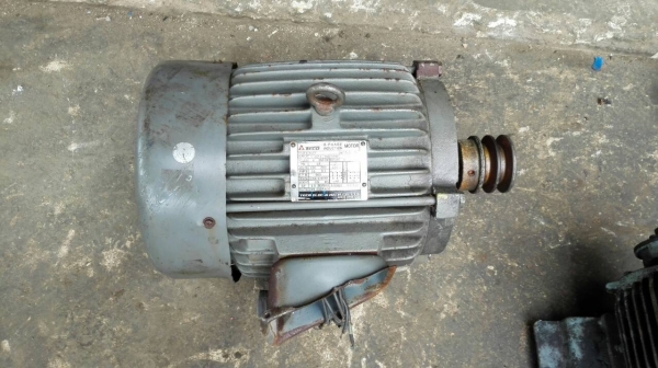 ==== SOLD ==== มอเตอร์ TECO 5 HP. 960 RPM. 380V. รอบช้า สภาพสวย สด เดิม วิ่งเงียบพร้อมใช้งาน