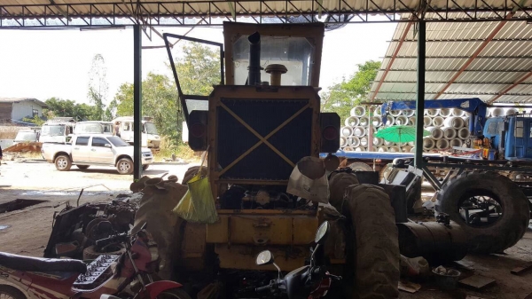 ขายรถเกรด CHAMPION 710A เอกสารเล่มทะเบียนครบ รถใช้งานได้ปกติ ขายรถเกรด CHAMPION 710A เอกสารเล่มทะเบียนครบ รถใช้งานได้ปกติ