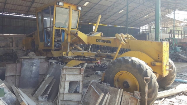 ขายรถเกรด CHAMPION 710A เอกสารเล่มทะเบียนครบ รถใช้งานได้ปกติ ขายรถเกรด CHAMPION 710A เอกสารเล่มทะเบียนครบ รถใช้งานได้ปกติ