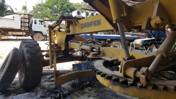 ขายรถเกรด CHAMPION 710A เอกสารเล่มทะเบียนครบ รถใช้งานได้ปกติ ขายรถเกรด CHAMPION 710A เอกสารเล่มทะเบียนครบ รถใช้งานได้ปกติ