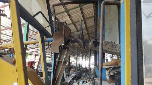 ขายรถเกรด CHAMPION 710A เอกสารเล่มทะเบียนครบ รถใช้งานได้ปกติ ขายรถเกรด CHAMPION 710A เอกสารเล่มทะเบียนครบ รถใช้งานได้ปกติ