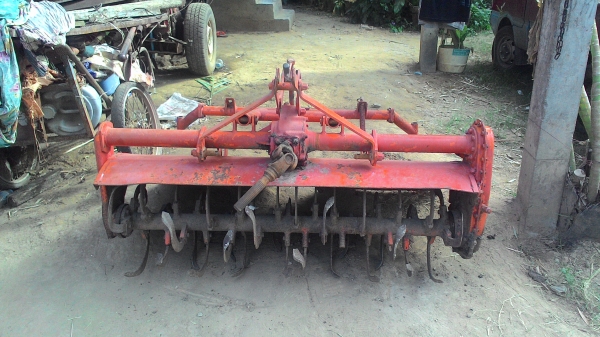 โรตารี1.3รถไถครับสภาพสวยใบดีพร้อมยอย์พร้อมใช้ครับ