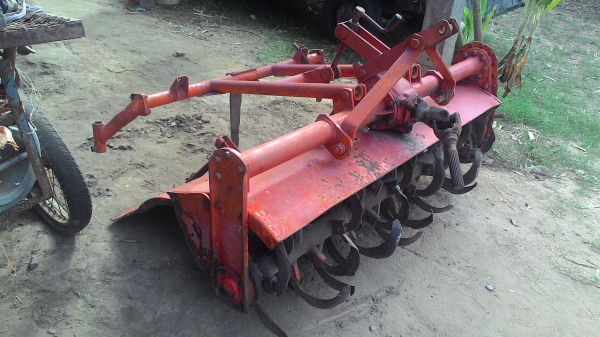 โรตารี1.3รถไถครับสภาพสวยใบดีพร้อมยอย์พร้อมใช้ครับ