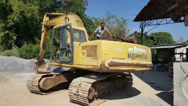 ขาย แบคโฮ KOMATSU PC200-6 เครื่องคัมมินส์ ไฟฟ้าตัดแล้ว เอกสารเล่มทะเบียนครบ ราคาต่อรองได้ครับ ขาย แบคโฮ KOMATSU PC200-6 เครื่องคัมมินส์ ไฟฟ้าตัดแล้ว เอกสารเล่มทะเบียนครบ ราคาต่อรองได้ครับ