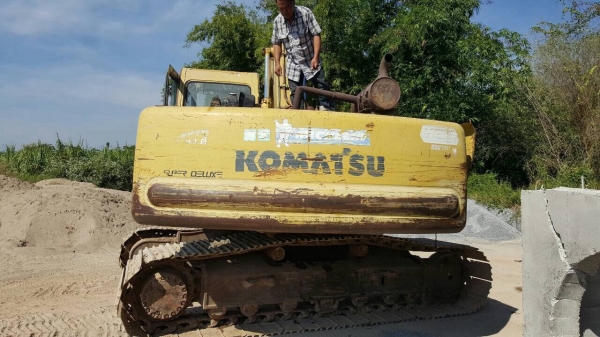 ขาย แบคโฮ KOMATSU PC200-6 เครื่องคัมมินส์ ไฟฟ้าตัดแล้ว เอกสารเล่มทะเบียนครบ ราคาต่อรองได้ครับ ขาย แบคโฮ KOMATSU PC200-6 เครื่องคัมมินส์ ไฟฟ้าตัดแล้ว เอกสารเล่มทะเบียนครบ ราคาต่อรองได้ครับ