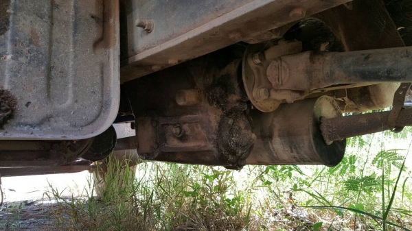 ขาย 6 ล้อ ติดเครน 2 ตัน พร้อมถังน้ำ 5,000 ลิตร เครื่อง HO7C 180 แรงม้า สโลว์อินเตอร์ คัสซีสวยตลอดเส้น ทะเบียนพร้อมโอน