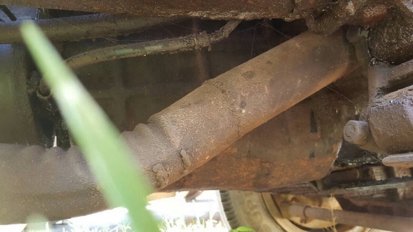 ขาย 6 ล้อ ติดเครน 2 ตัน พร้อมถังน้ำ 5,000 ลิตร เครื่อง HO7C 180 แรงม้า สโลว์อินเตอร์ คัสซีสวยตลอดเส้น ทะเบียนพร้อมโอน